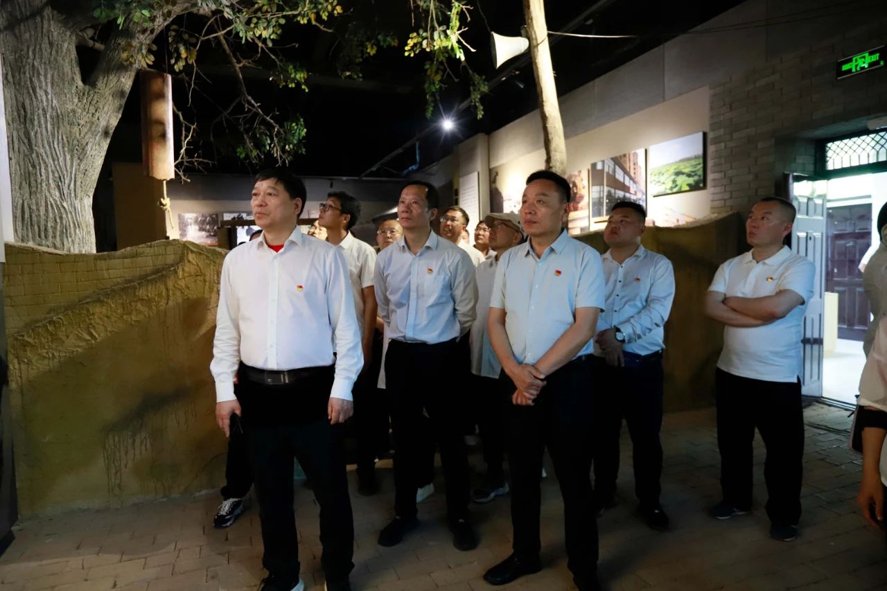 砥礪初心使命，汲取奮進(jìn)力量丨花花牛乳業(yè)集團(tuán)黨委組織開展學(xué)習(xí)“焦裕祿精神”主題黨日活動(dòng)
