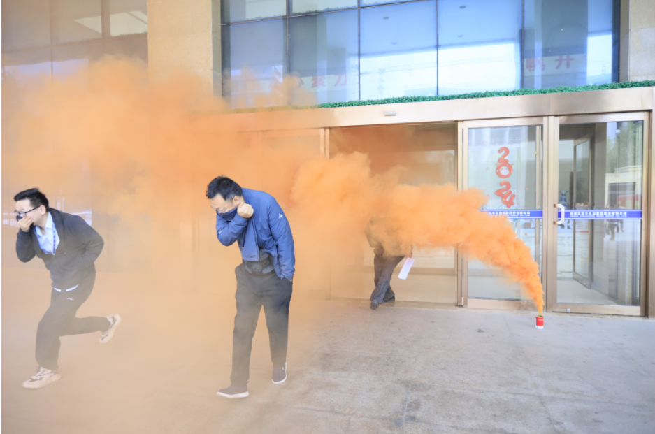 增強消防意識，筑牢安全底線丨花花牛乳業(yè)集團組織消防應急演練